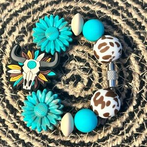 Western / Country Girl / Cow Skull / Tumbler Charm
